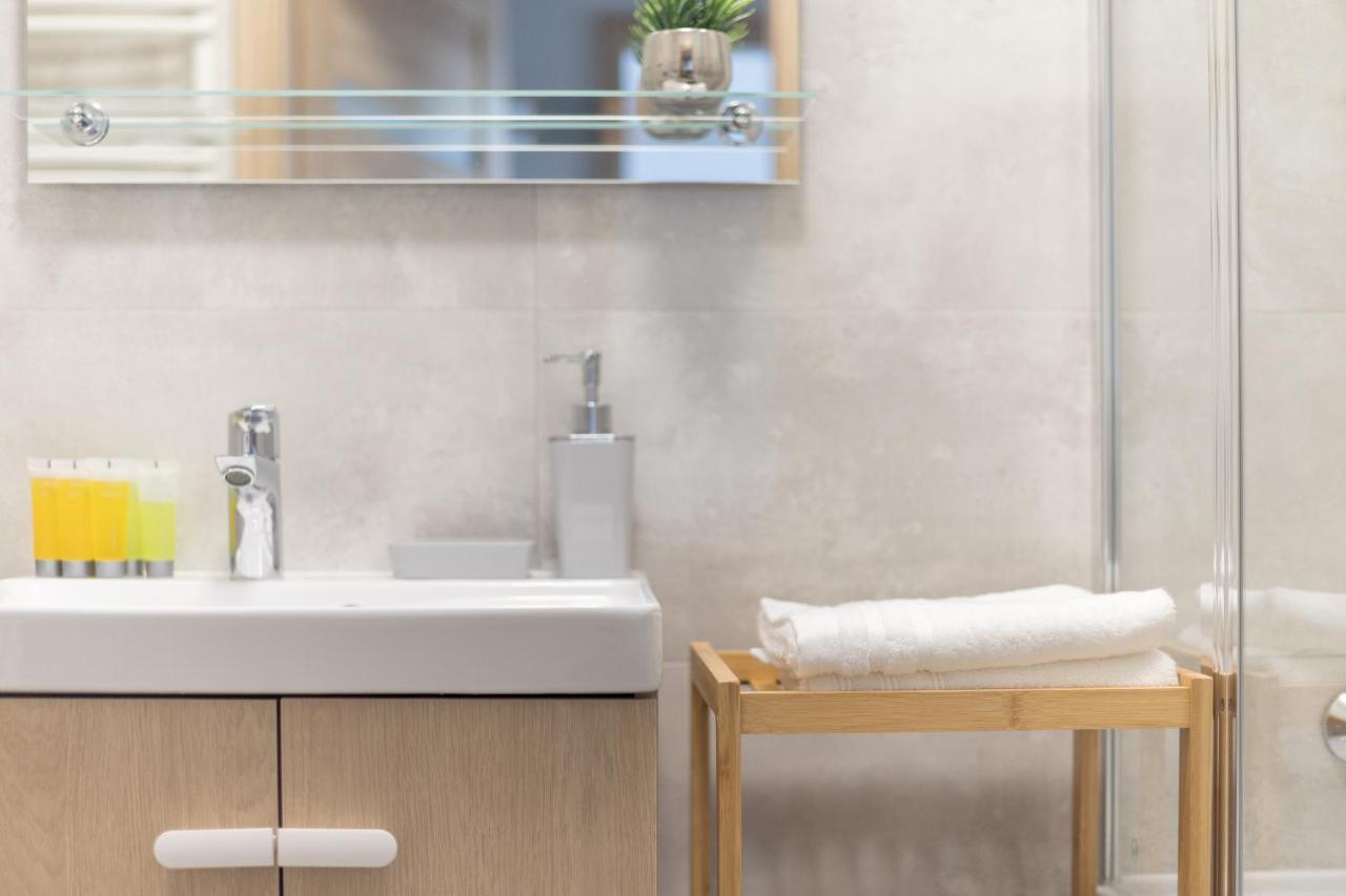 Metro Targowek Homely Apartment 바르샤바 외부 사진